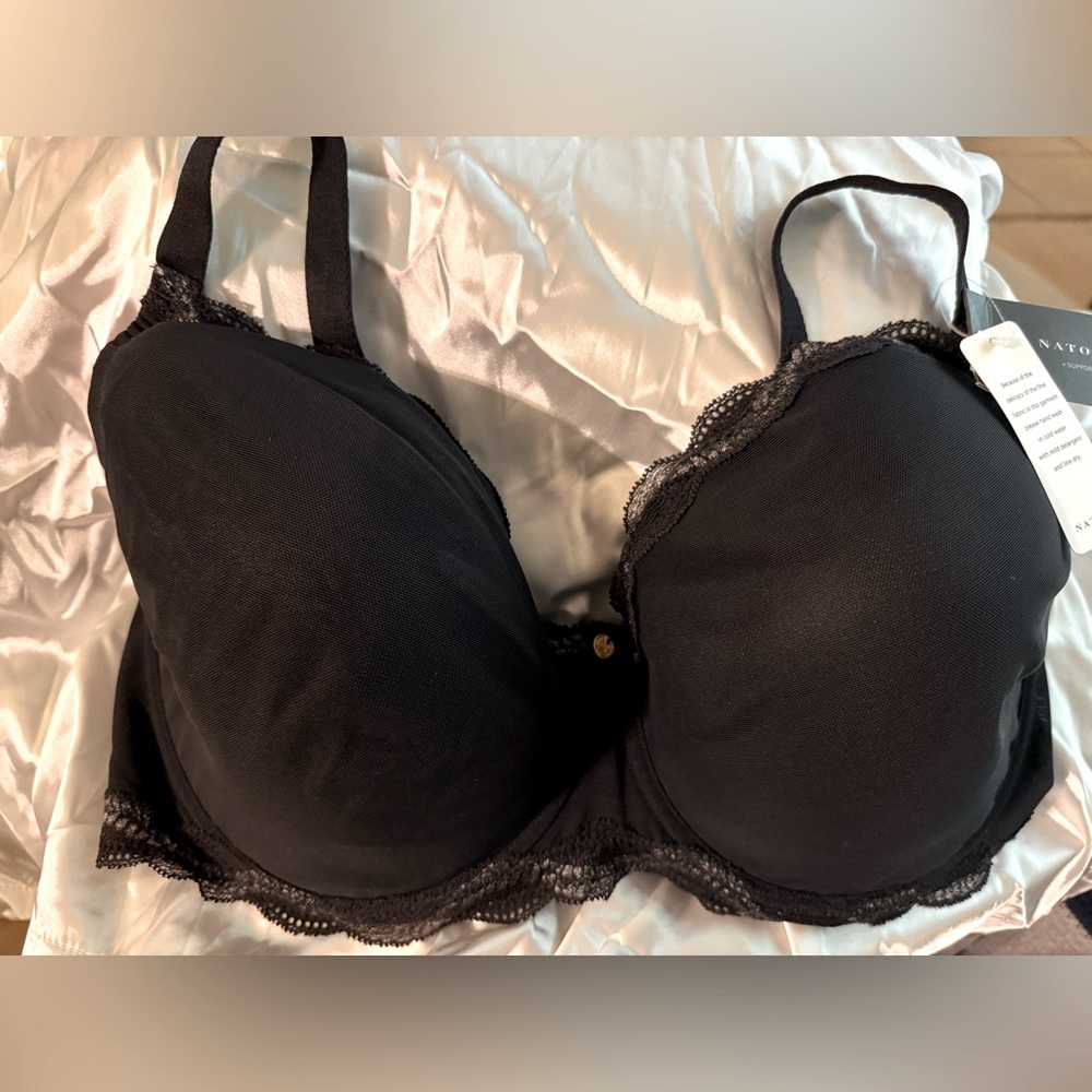 Natori Full Figure Elegant Black Lace Trim Bra